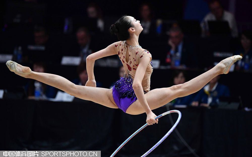 马德里城市的团体治疗：皇家马德里的困境与希望